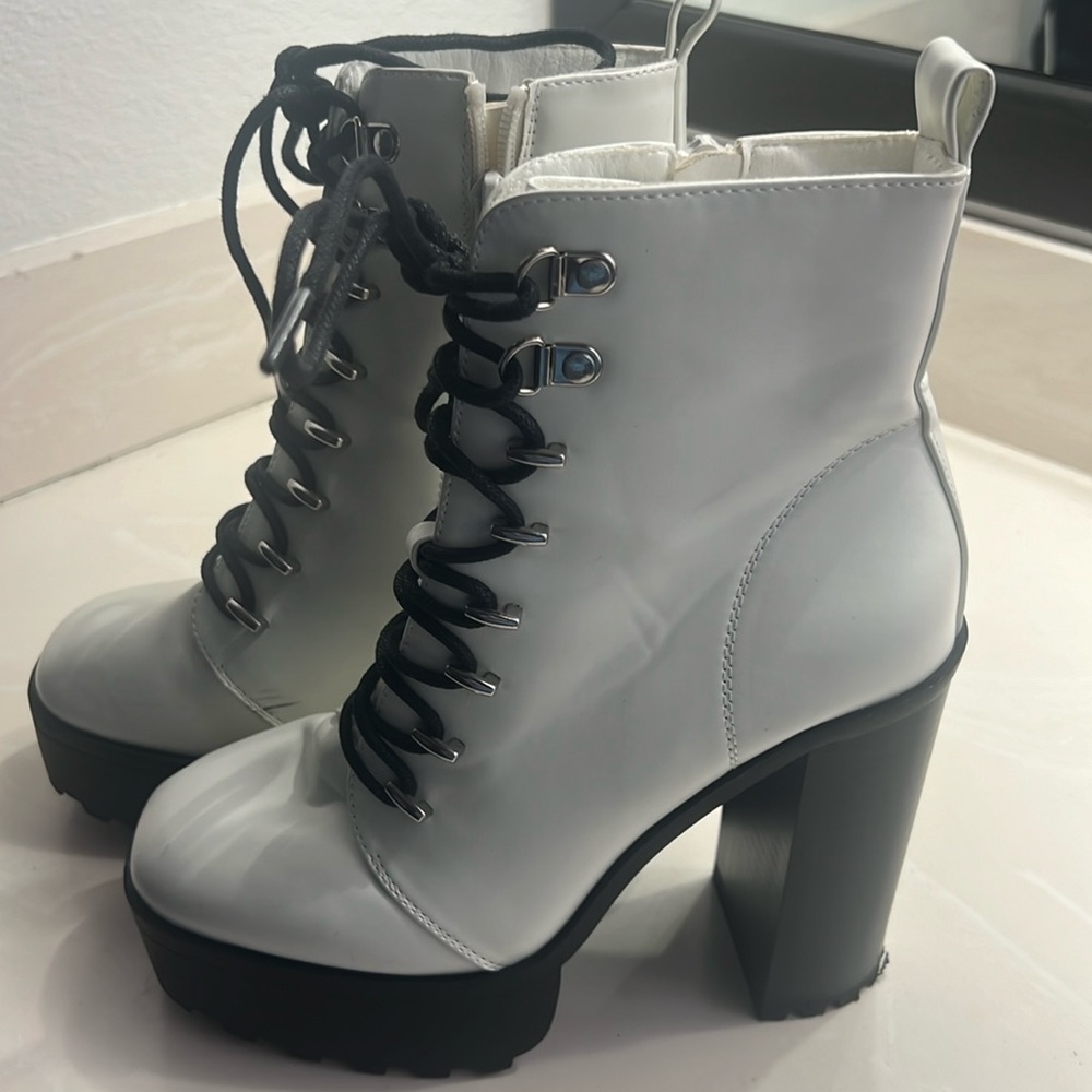 White boot never worn